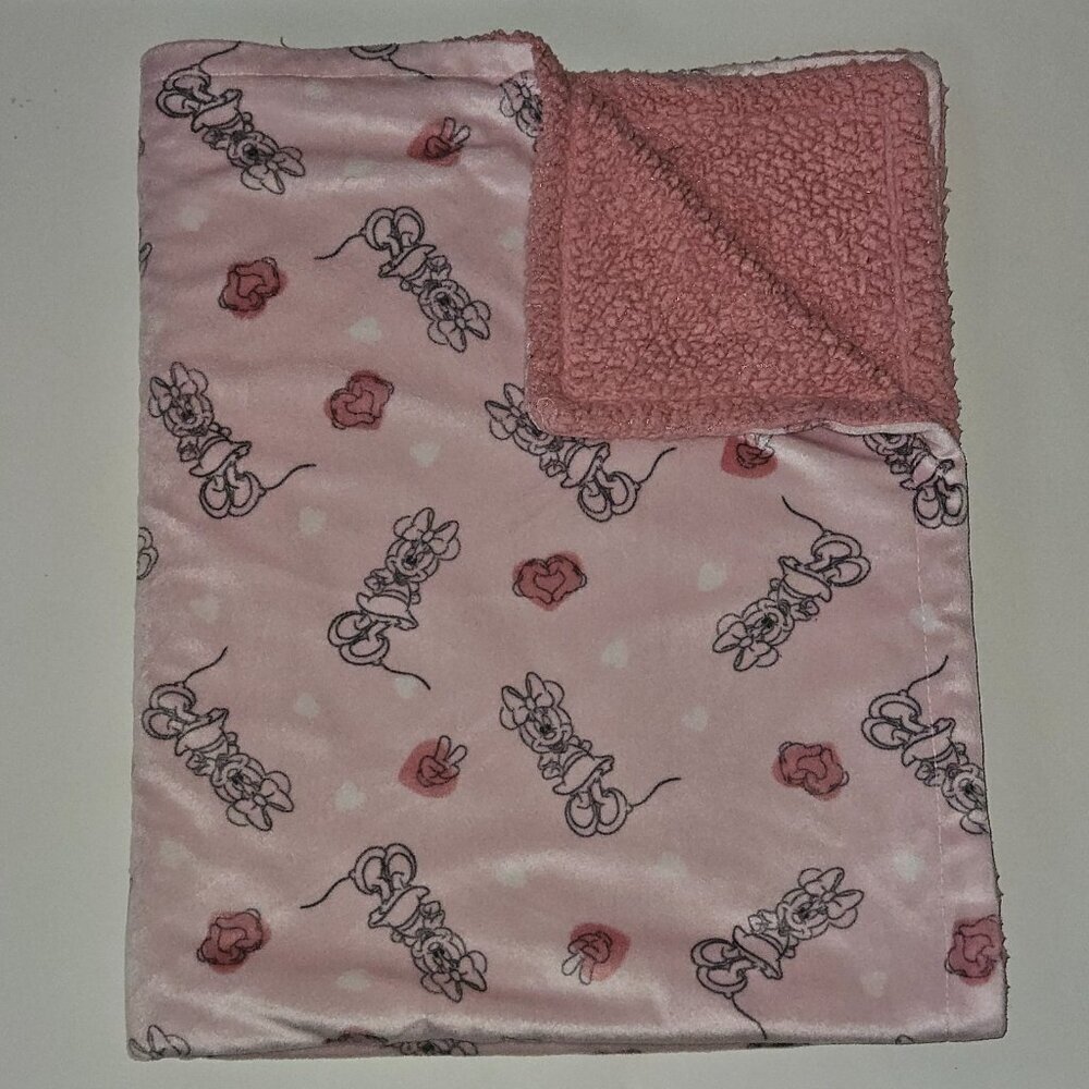Disney Baby Minnie Mouse Baby Blanket Pink Fleece Sherpa Outline Hearts Hands